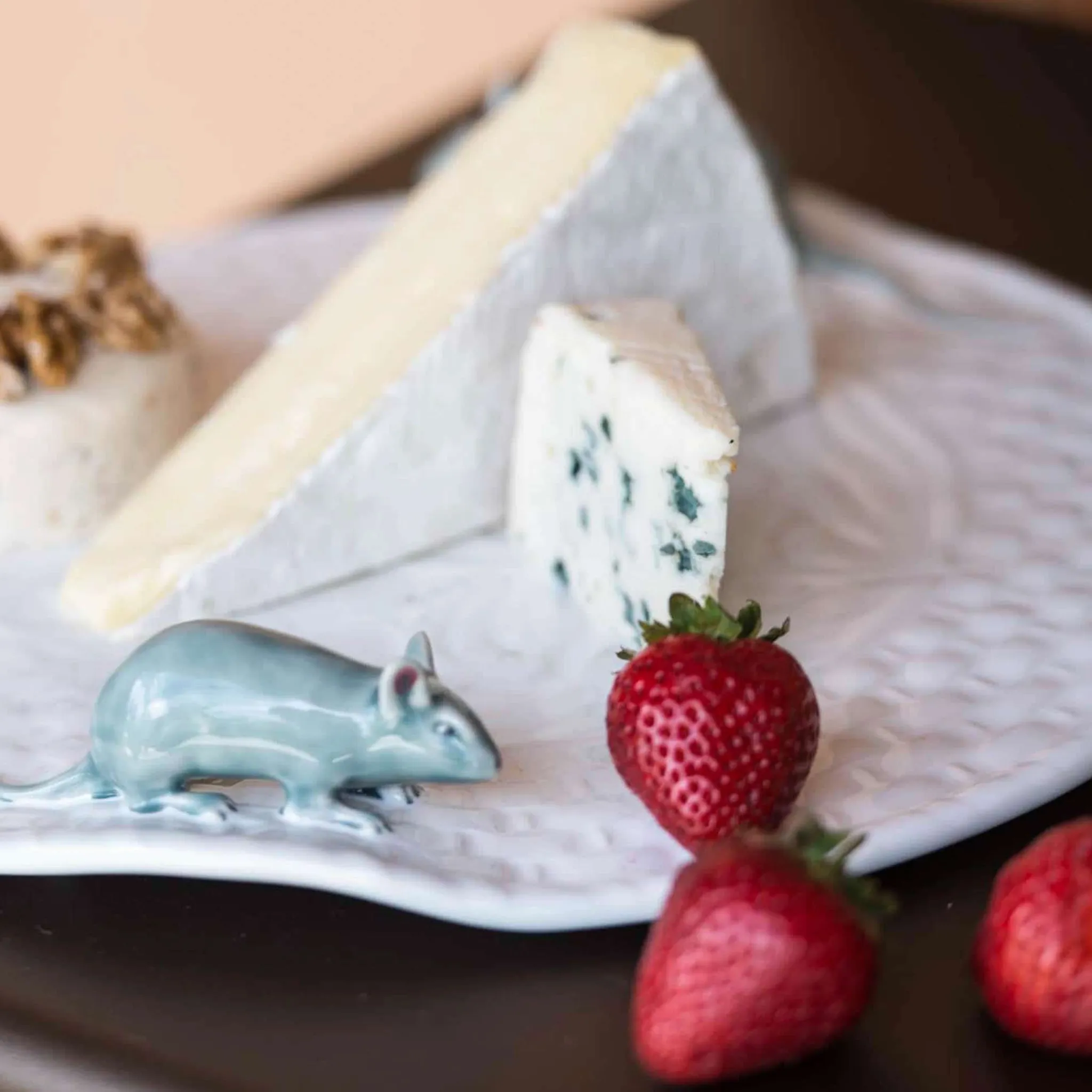 Outlet White Earthenware Cheese Tray with Mouse Table Setting|Serveware