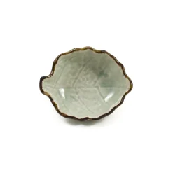 New Cream & Pale Green Leaf Dish, 9.8cm Tableware Brands|Japanese Ingredients