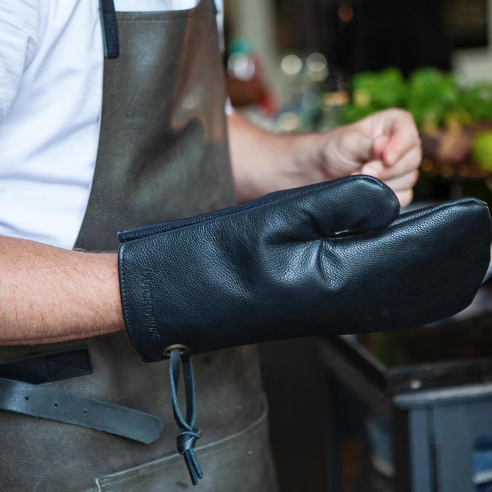 Outlet Leather BBQ Apron in Vintage Brown Kitchen Textiles & Clothing
