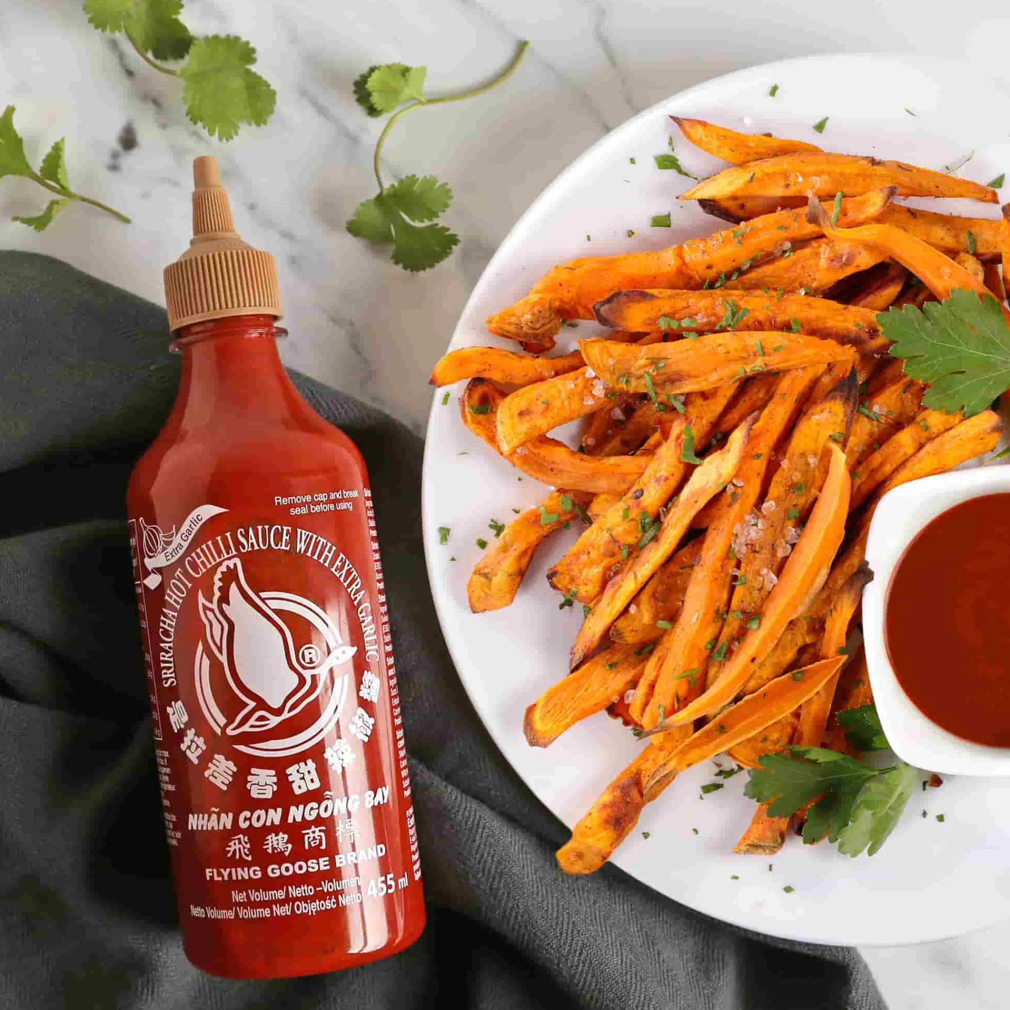 Sriracha - Extra Garlic, 455ml Southeast Asian Ingredients|Sauces & Condiments