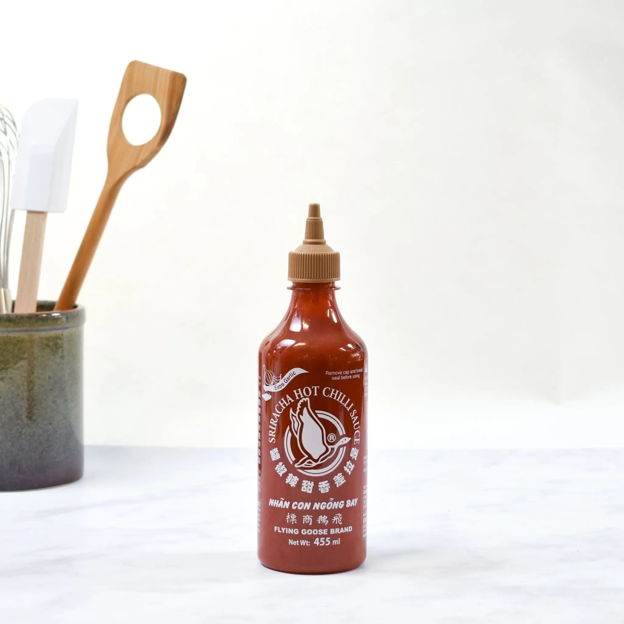 Sriracha - Extra Garlic, 455ml Southeast Asian Ingredients|Sauces & Condiments