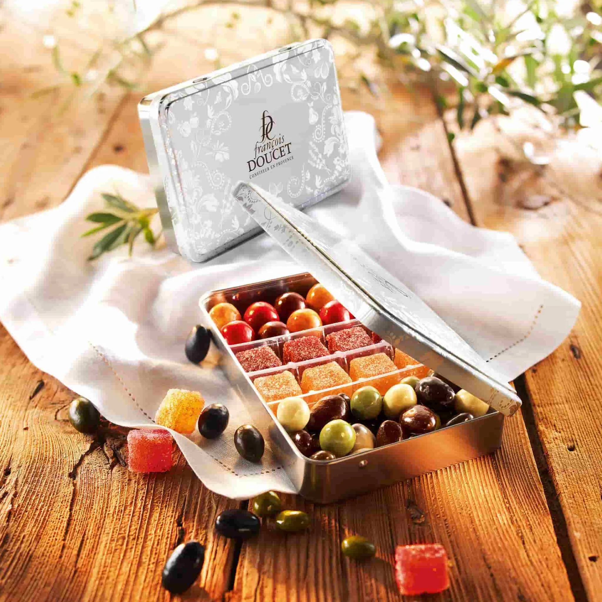 Outlet Sublime Confectionery Selection Tin, 260g Ingredients Brands|French Ingredients