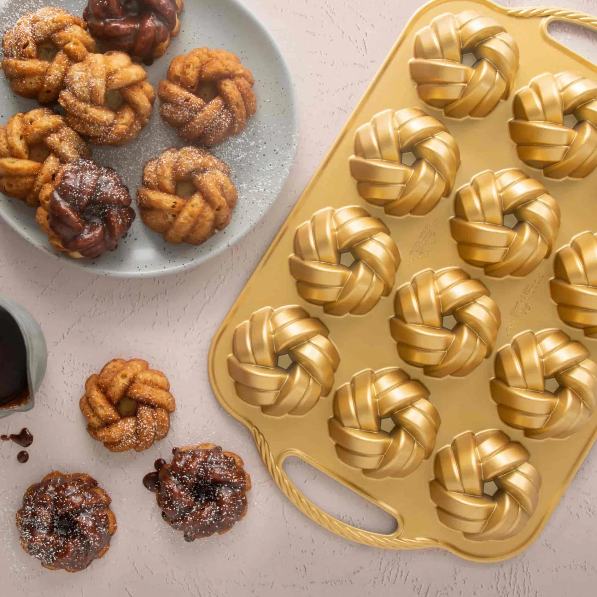 Clearance Gold Braided Mini Bundt Pan Baking Supplies & Equipment