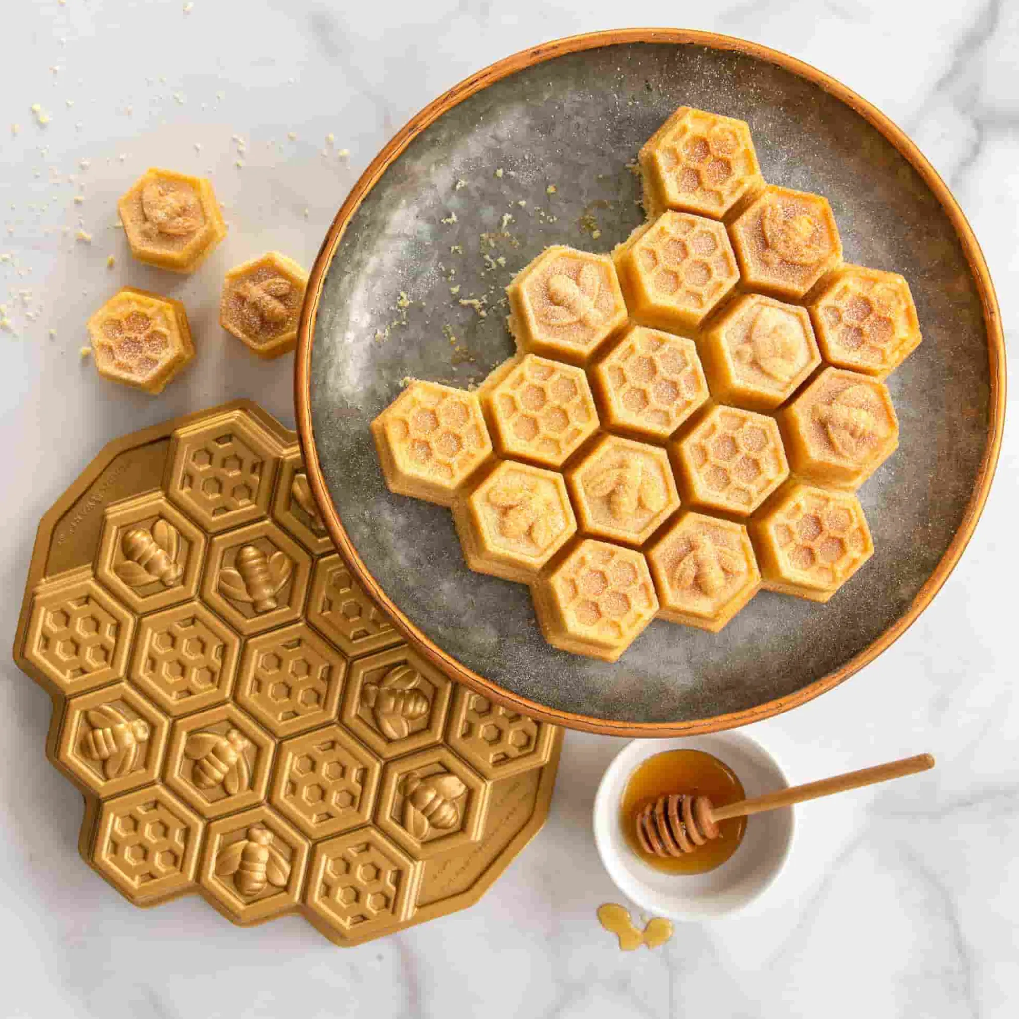 Outlet Honeycomb Pull-Apart Dessert Pan American Ingredients|Baking Supplies & Equipment