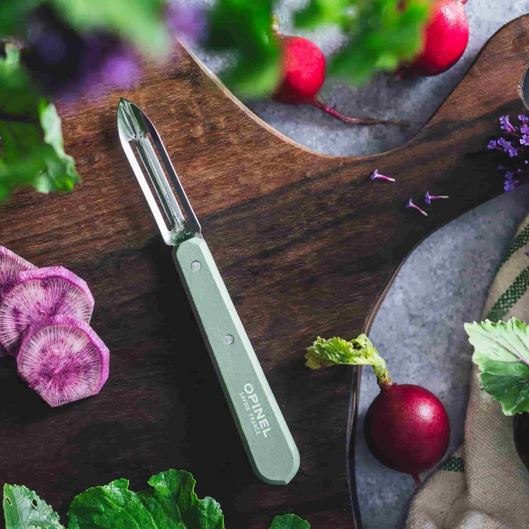 Hot No 115 Sage Beechwood Handle Peeler, 6cm Kitchen Tools & Utensils