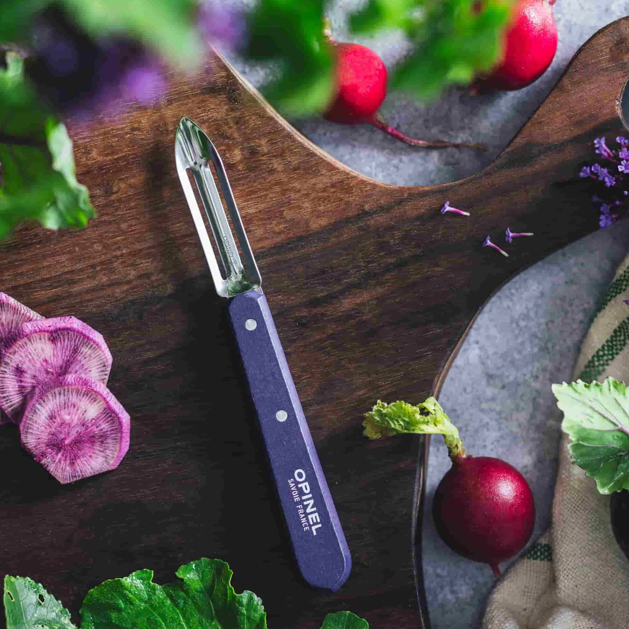Outlet No 115 Violet Beechwood Handle Peeler, 6cm Kitchen Tools & Utensils