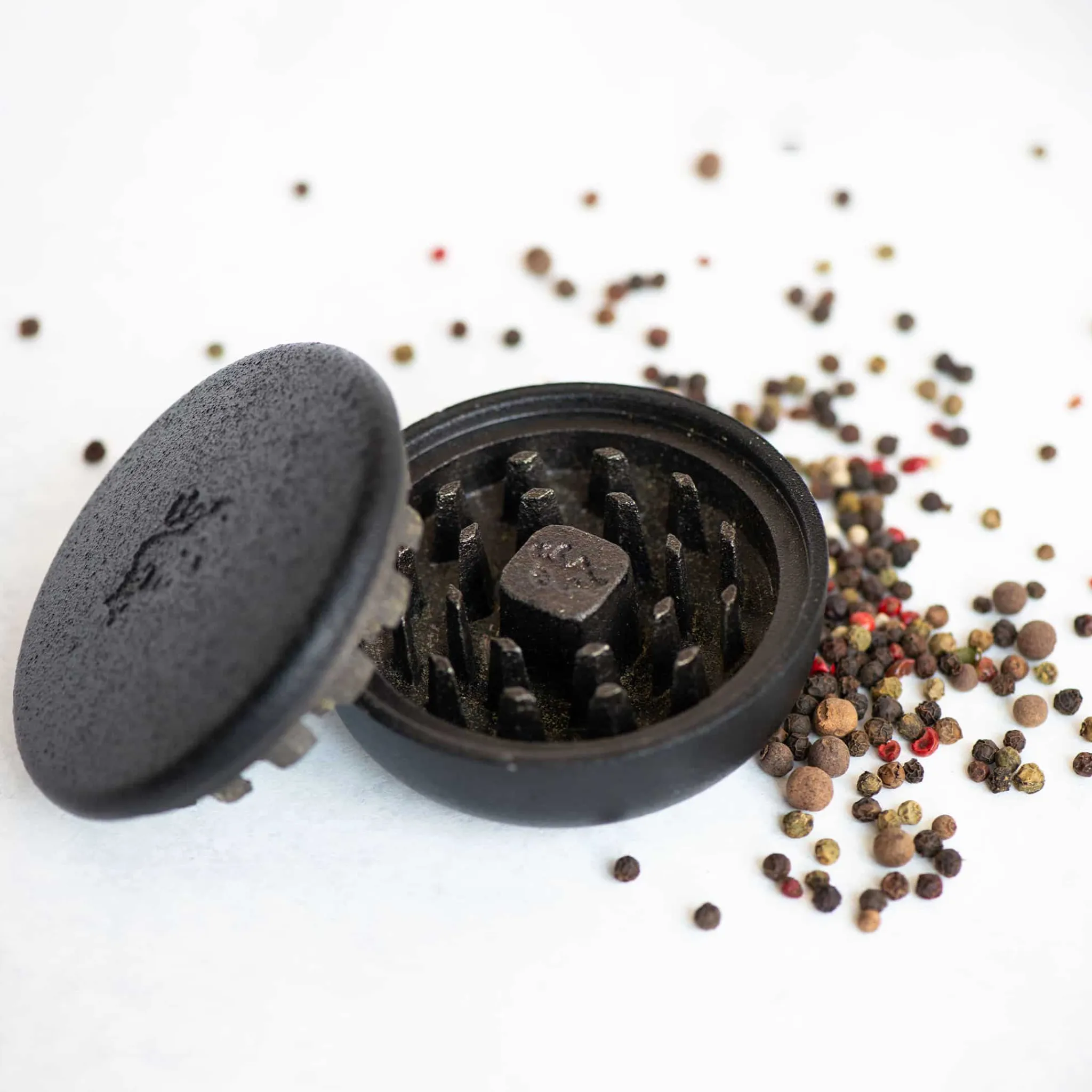 "SPICE" Cast Iron Grinder Table Setting|Kitchen Tools & Utensils