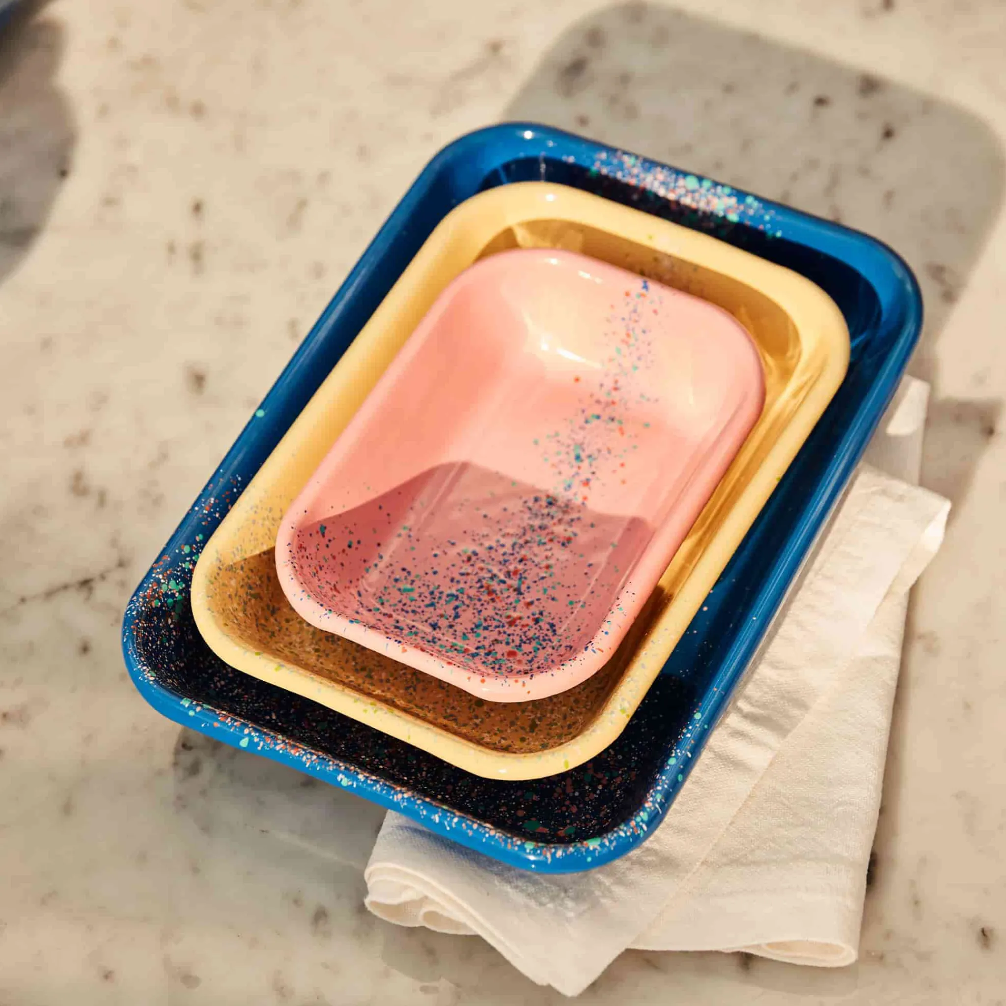 Discount Splatter Fest Enamel Roasting and Serving Dish, Cobalt Blue Middle Eastern Ingredients|Baking Supplies & Equipment