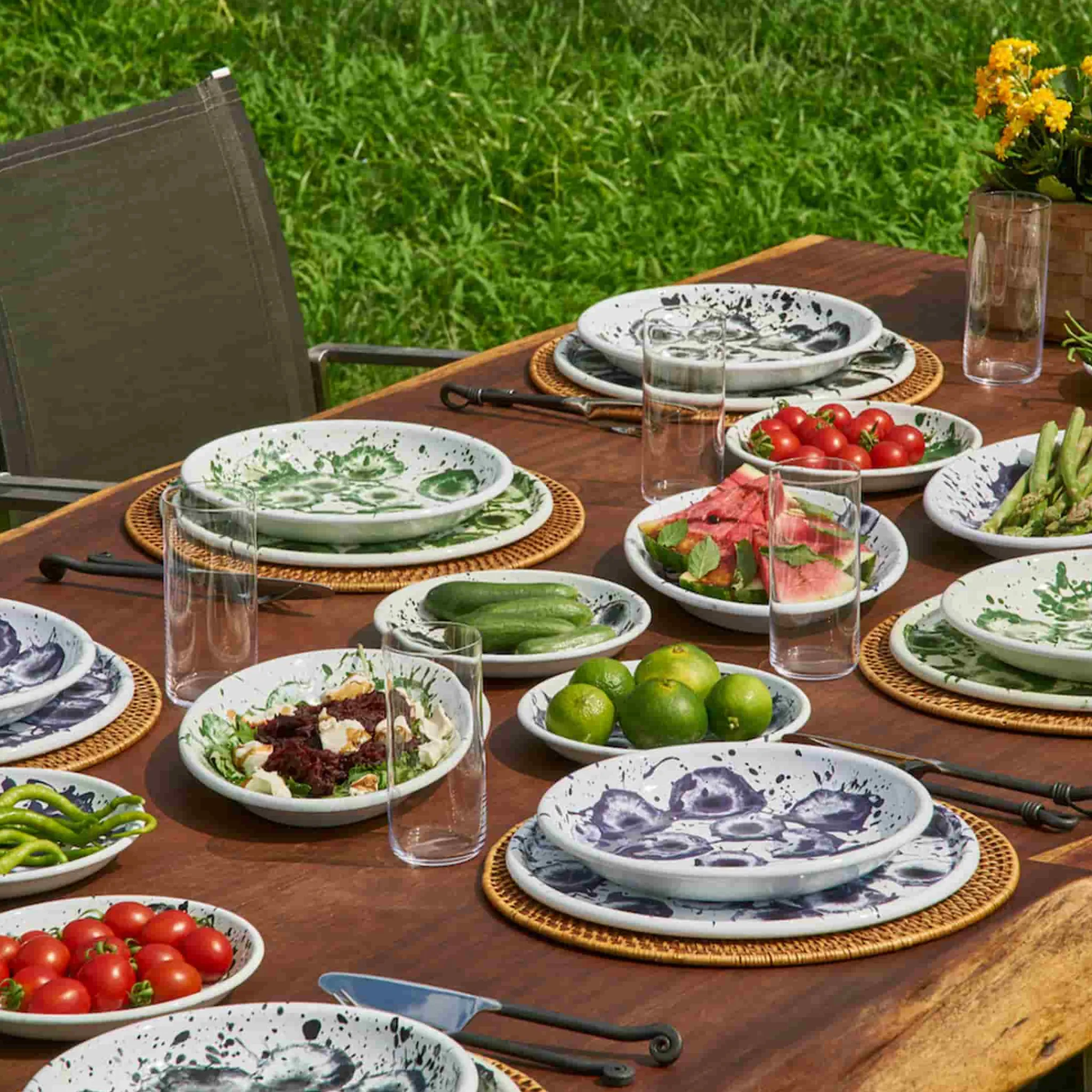 Splatter Madness Enamel Oval Serving Plate, Purple, 31cm Middle Eastern Ingredients|Table Setting